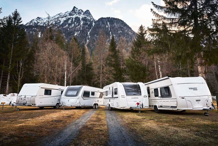 Wintercaravans: Vier Modelle im ADAC Test Alle Kandidaten erweisen sich als wintertauglich Schwachpunkt: Integrierte Temperaturfühler sind träge und ungenau